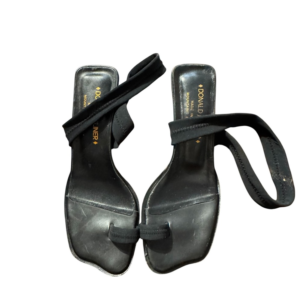 Donald J Pliner Womens 7.5 N Black Thong Sandals Block Heel Made in Italy
